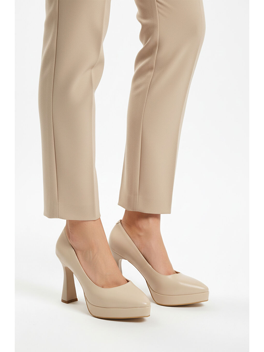 Bej İnce Uzun Kadın Topuklu Ayakkabı 448206 Z