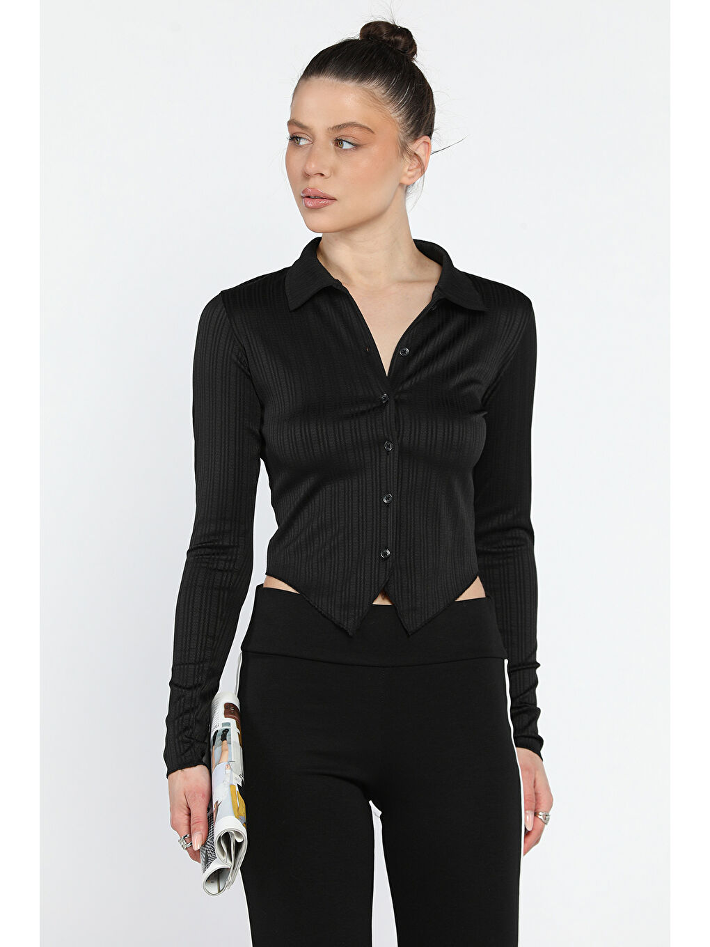 Siyah Kendinden Desenli Kadın Crop Top Gömlek-1