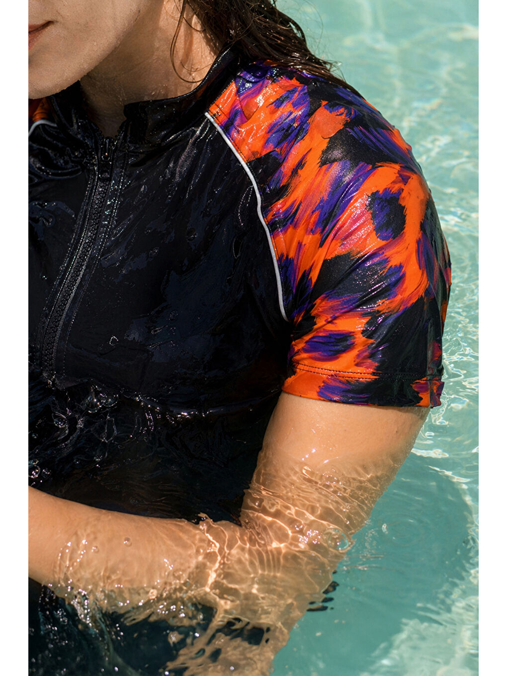 Siyah Önü Kapaklı Paraşüt Kısa Kollu Yarı Kapalı Mayo R301-3