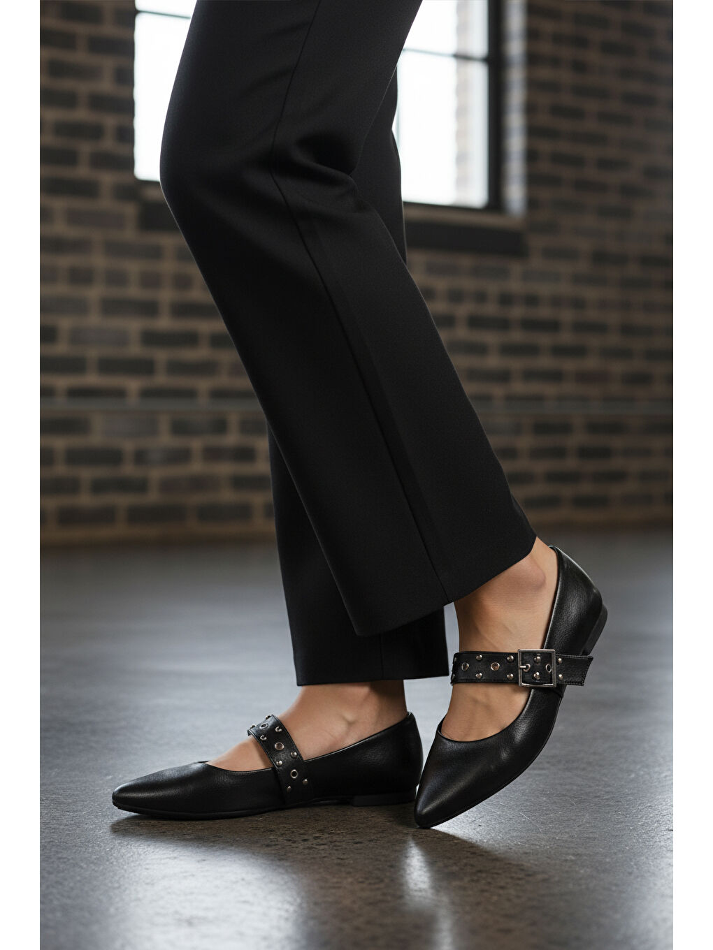 Siyah Cilt Kemerli Hafif Esnek Kadın Babet 209166 Z-2