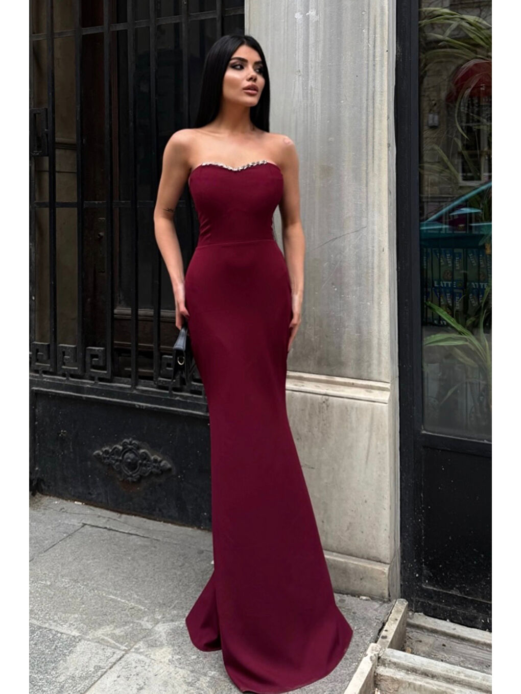 Kadın Bordo Straplez Pelerinli Taş Detay Uzun Davet Elbisesi-1