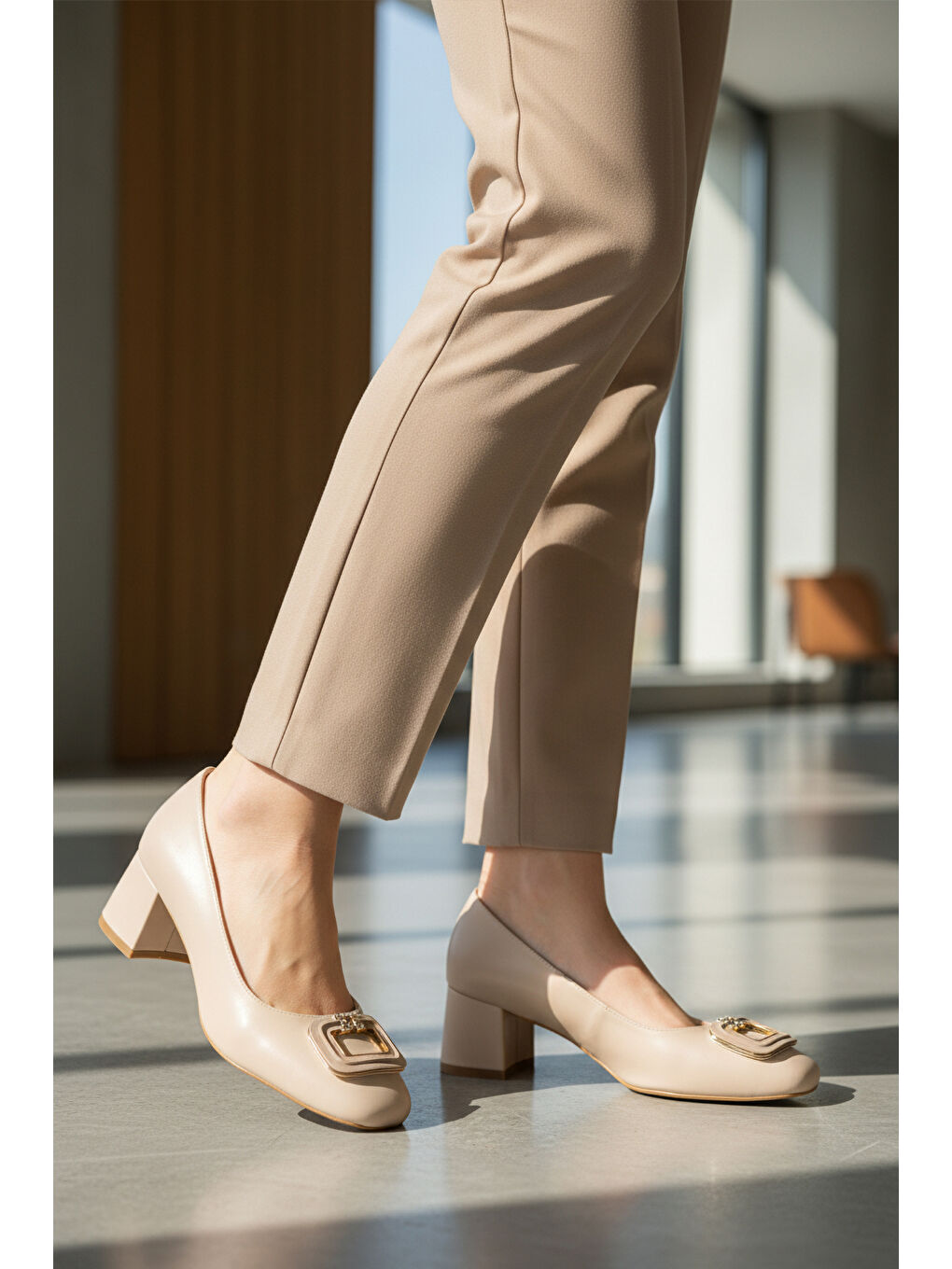 Bej Cilt Kalın Topuklu Kadın Abiye Ayakkabı 695040 Z-2