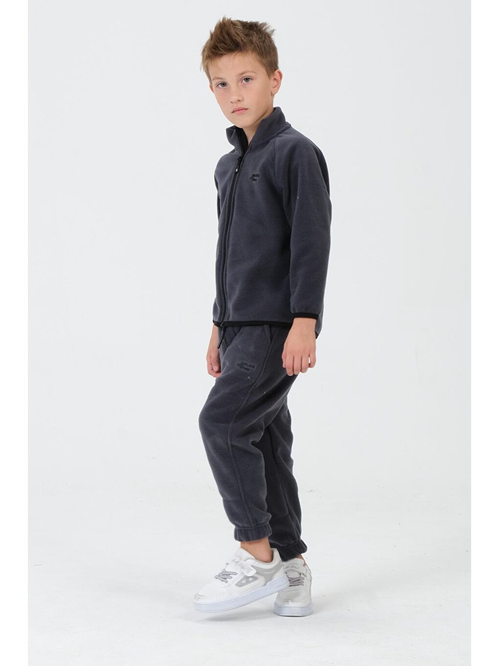 Gri Erkek Çocuk Polar Kumaş Takım-5