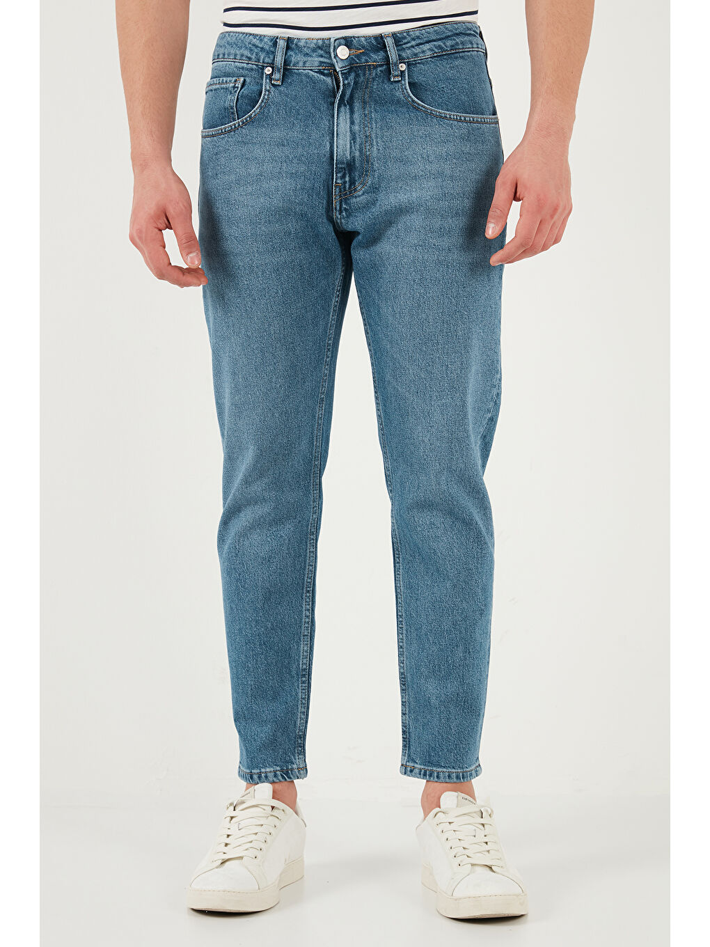 Mavi Pamuklu Normal Bel Daralan Paça Pantolon 5901C72MILANO-3