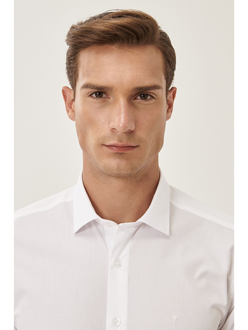 Erkek Beyaz Kolay Ütülenebilir Slim Fit Dar Kesim Klasik Yaka Pamuklu Gömlek-1