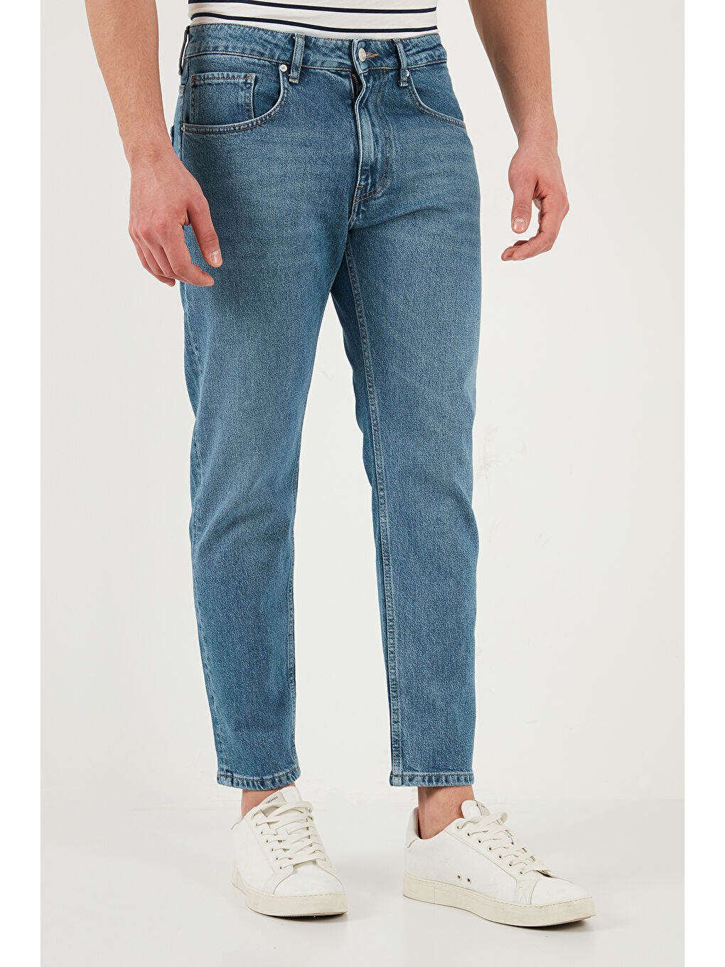 Mavi Pamuklu Normal Bel Daralan Paça Pantolon 5901C72MILANO-4