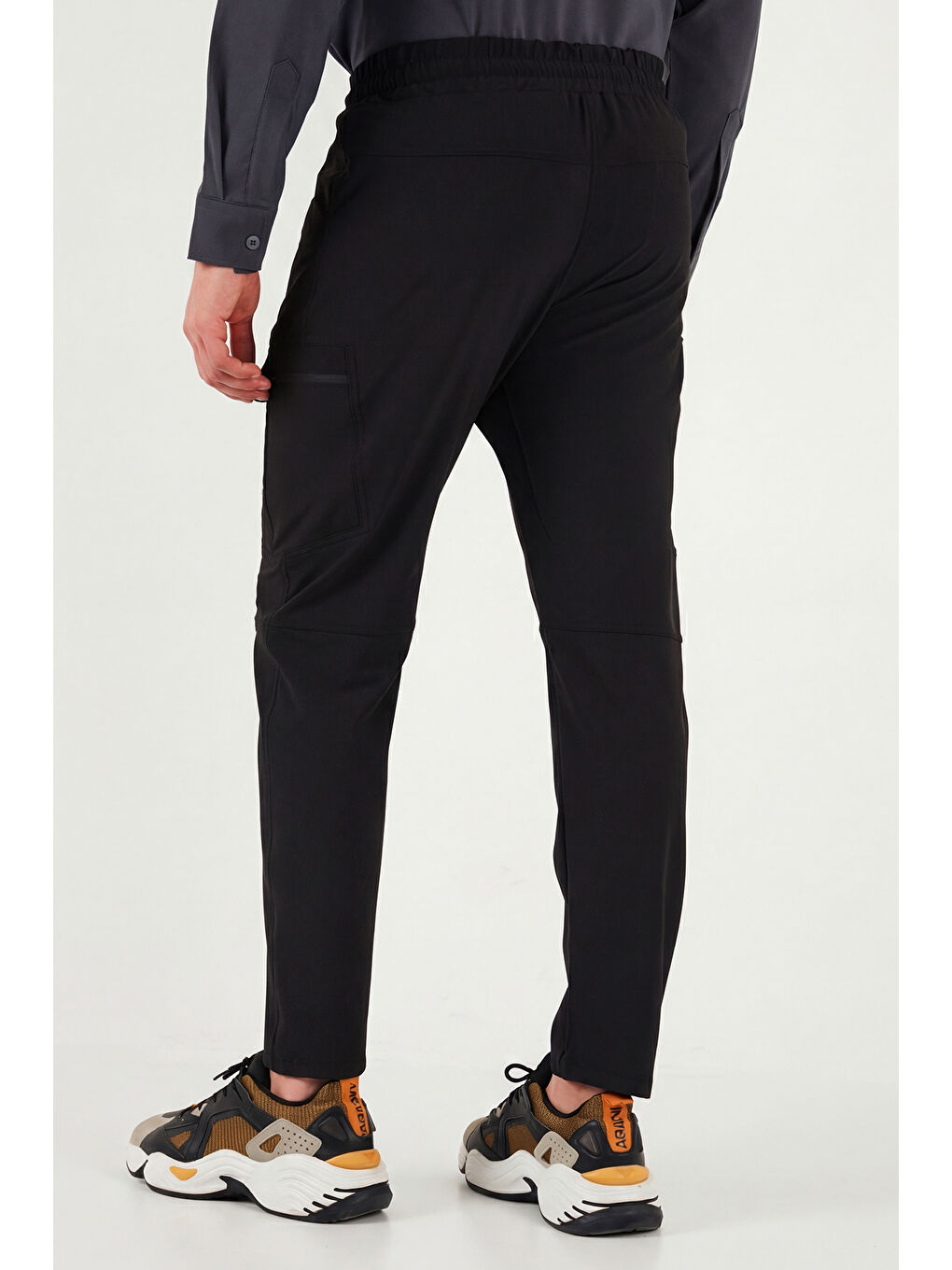 Siyah Normal Bel Dar Paça Su İtici Trekking ve Kurye Pantolon 693719-5