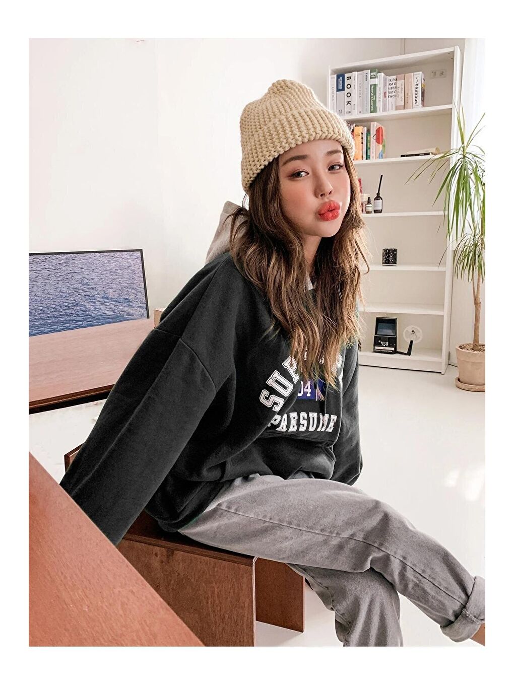 Kadın Siyah Suppose Baskılı Oversize Sweatshirt-3