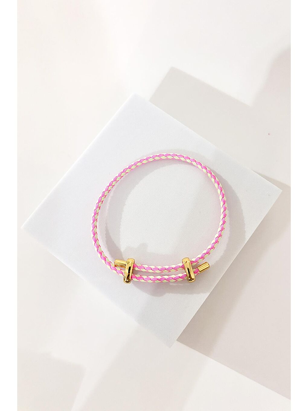 Pembe Ashley's Choice Ayarlanabilir İp Bileklik-1