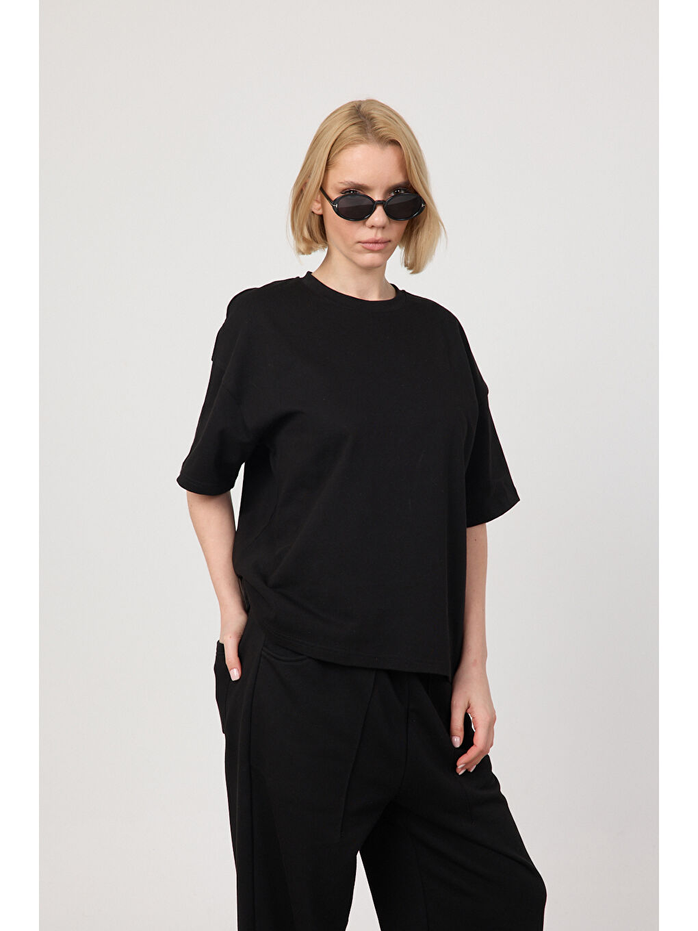Kadın Chill Oversize Premium Siyah T-Shirt-1