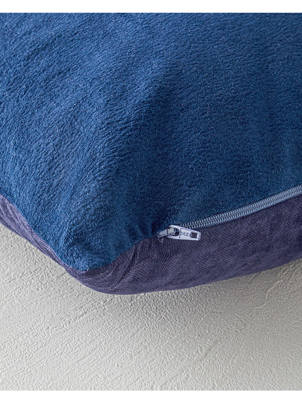 Kozo Kırlent Kılıfı 45x45 cm Lacivert-1