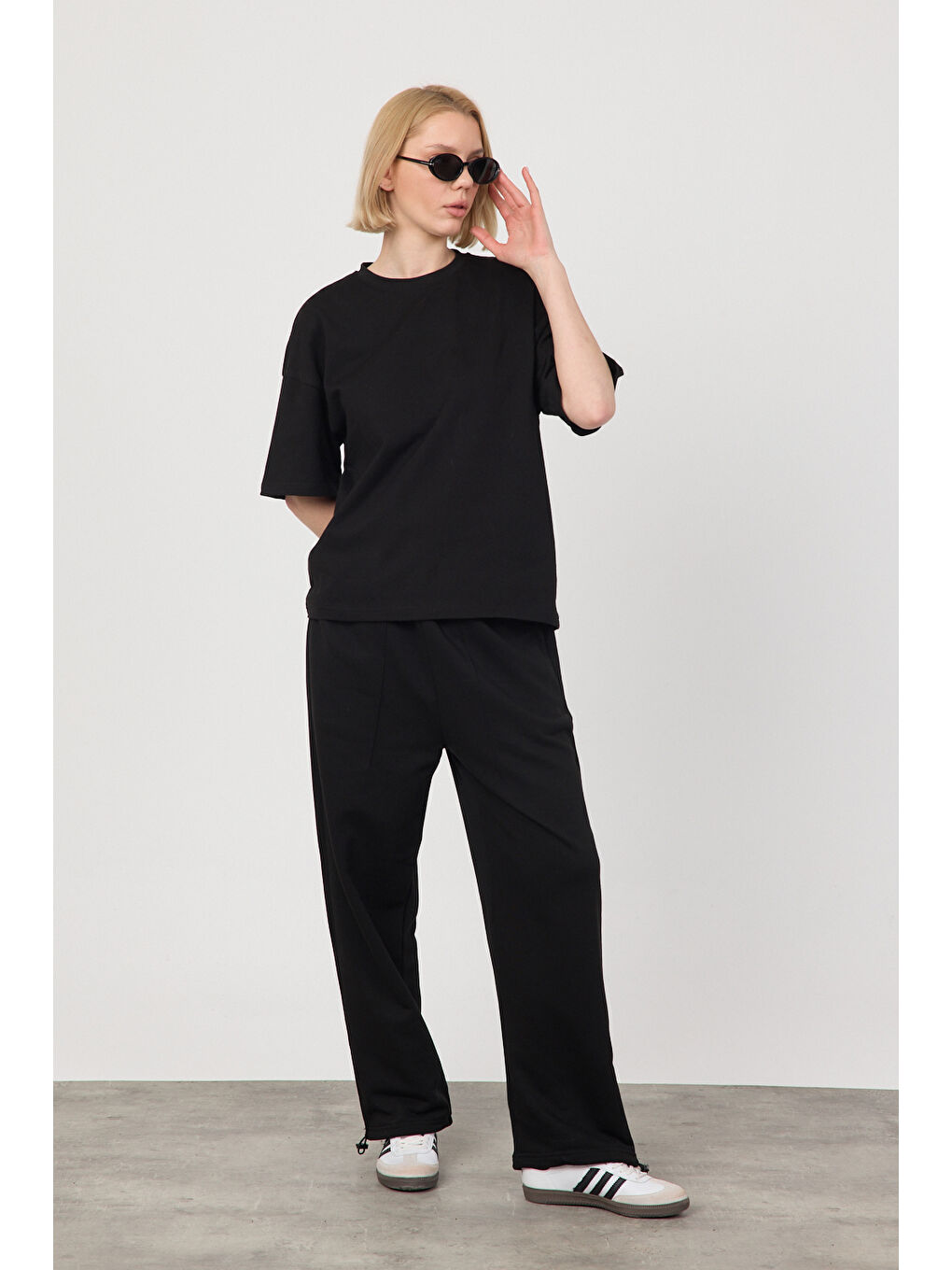 Kadın Chill Oversize Premium Siyah T-Shirt-3