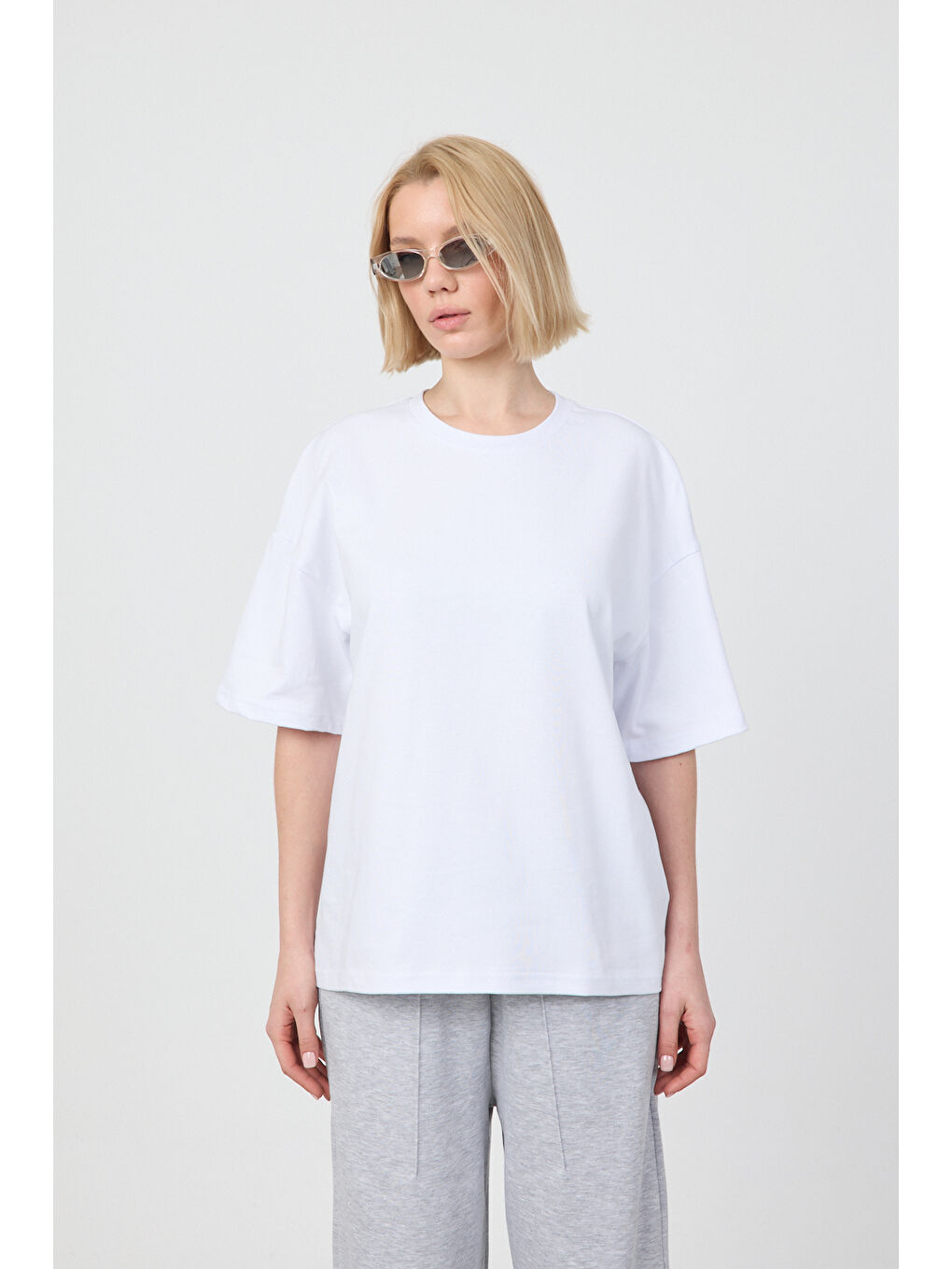 Kadın Chill Oversize Premium Beyaz T-Shirt-1