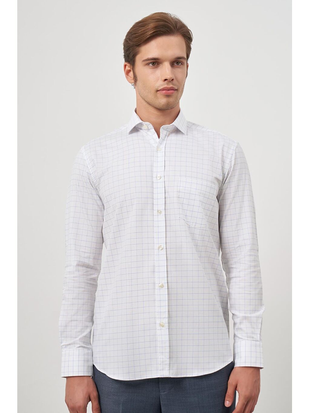 Beyaz Uzun Kol Kareli Desen Yarım İtalyan Yaka Cepli Classic Comfort Fit Gömlek 1004245197-4