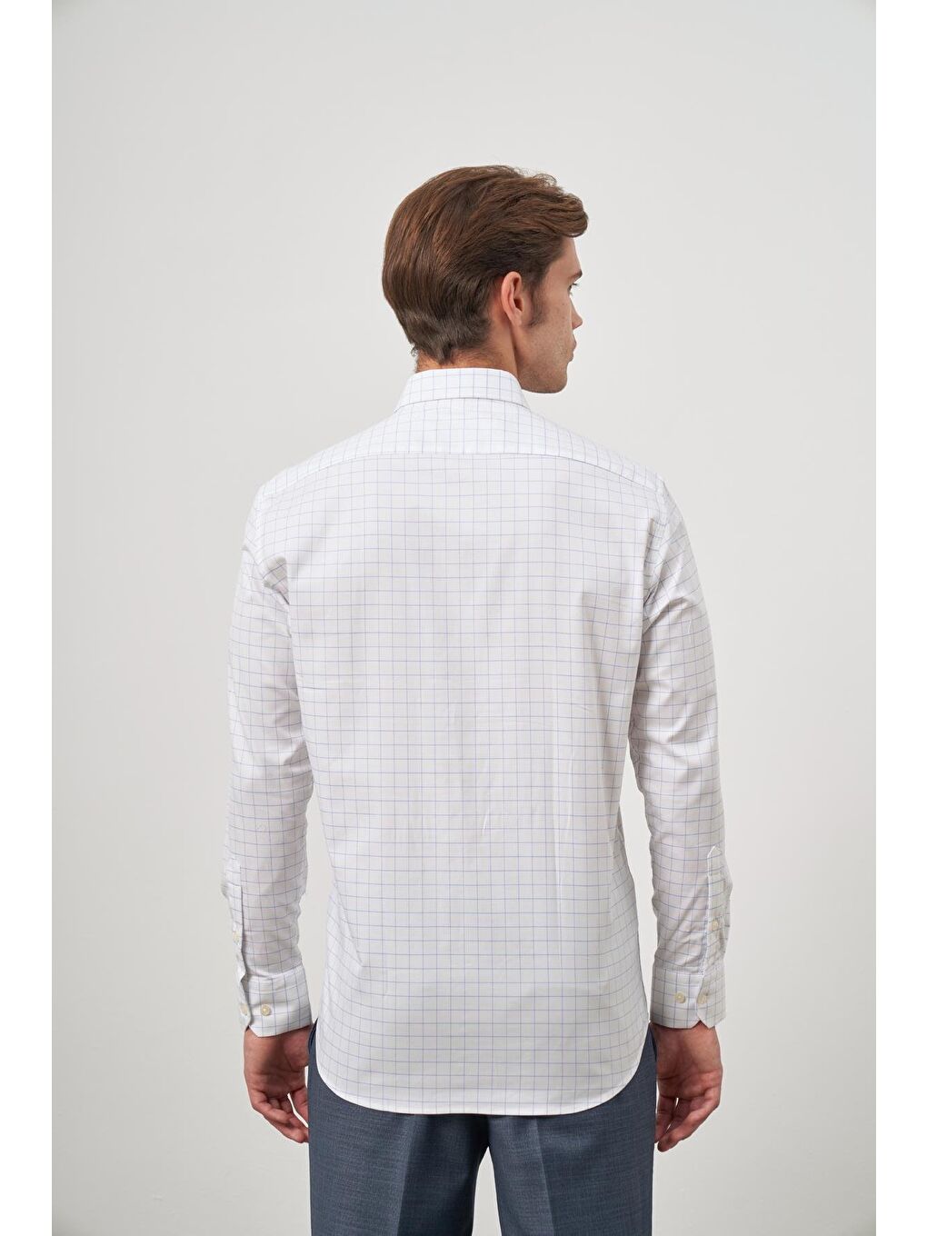 Beyaz Uzun Kol Kareli Desen Yarım İtalyan Yaka Cepli Classic Comfort Fit Gömlek 1004245197-6