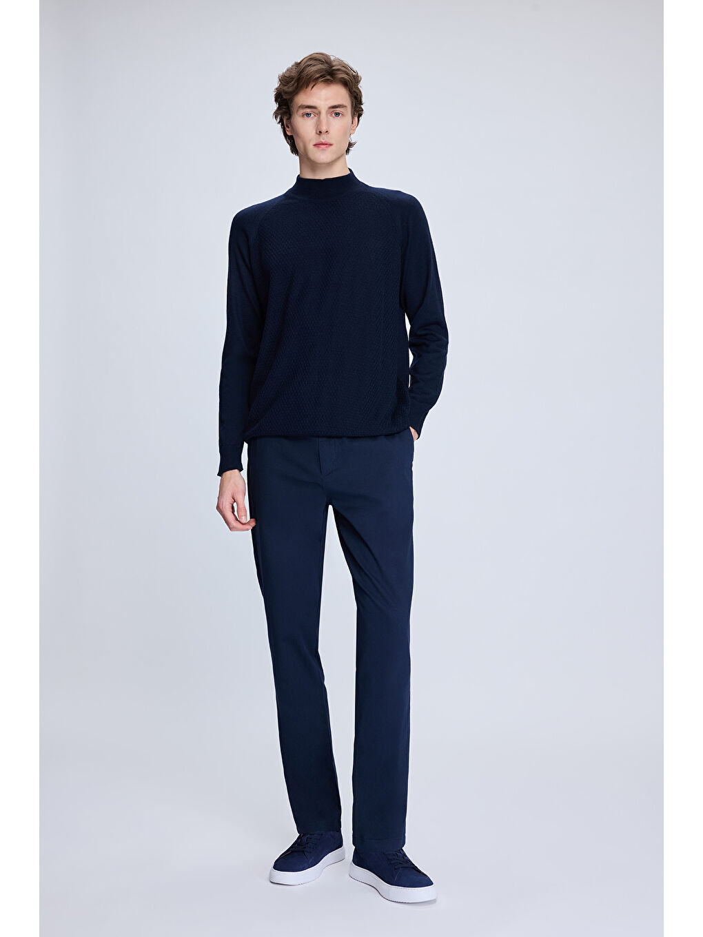 Lacivert Regular Fit Jakarlı Yarım Balıkçı Yaka Yünlü Kazak-1