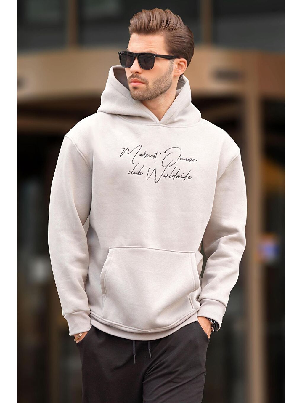 Madmext Gri Baskılı Boyalı Gri Kapüşonlu Cep Detaylı Baskılı Erkek Sweatshirt 7064