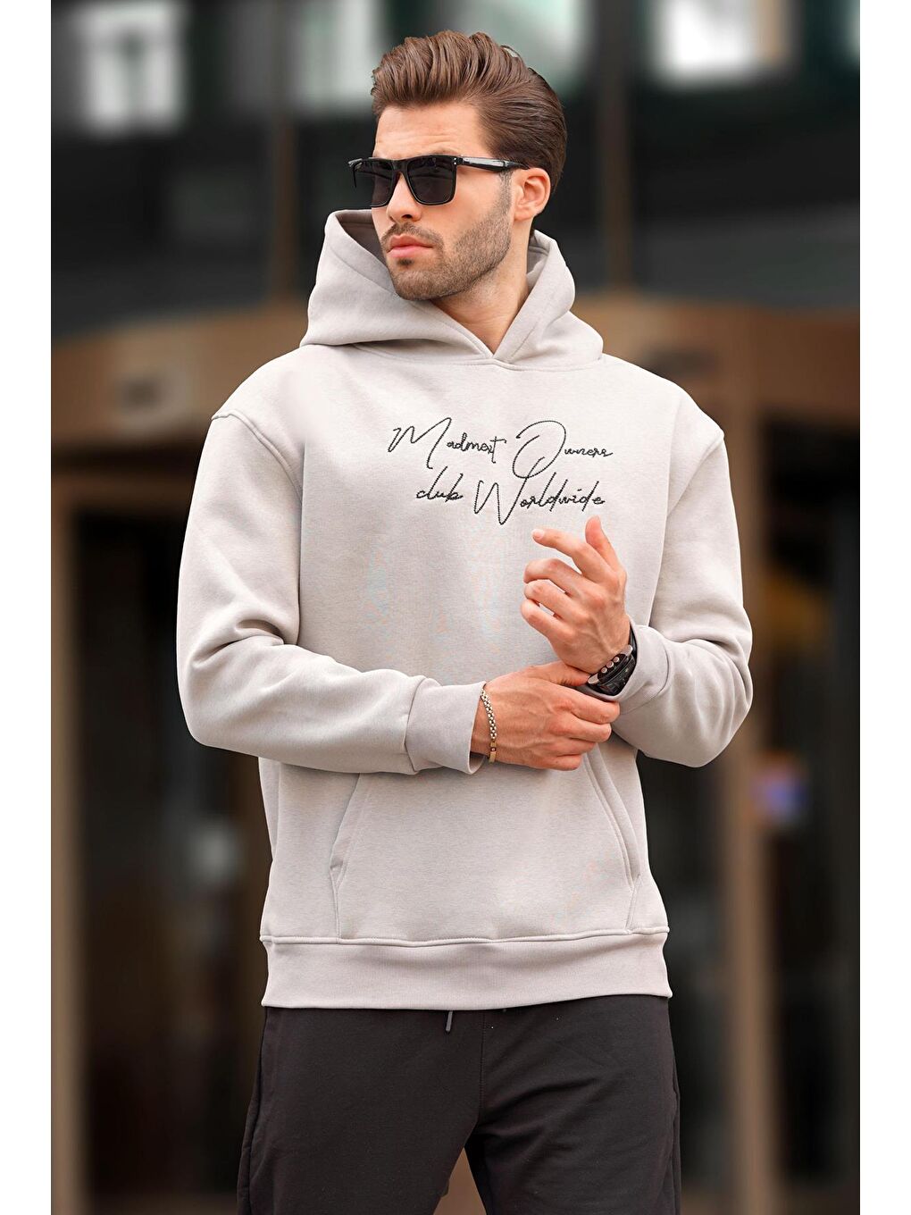 Madmext Gri Baskılı Boyalı Gri Kapüşonlu Cep Detaylı Baskılı Erkek Sweatshirt 7064 - 1