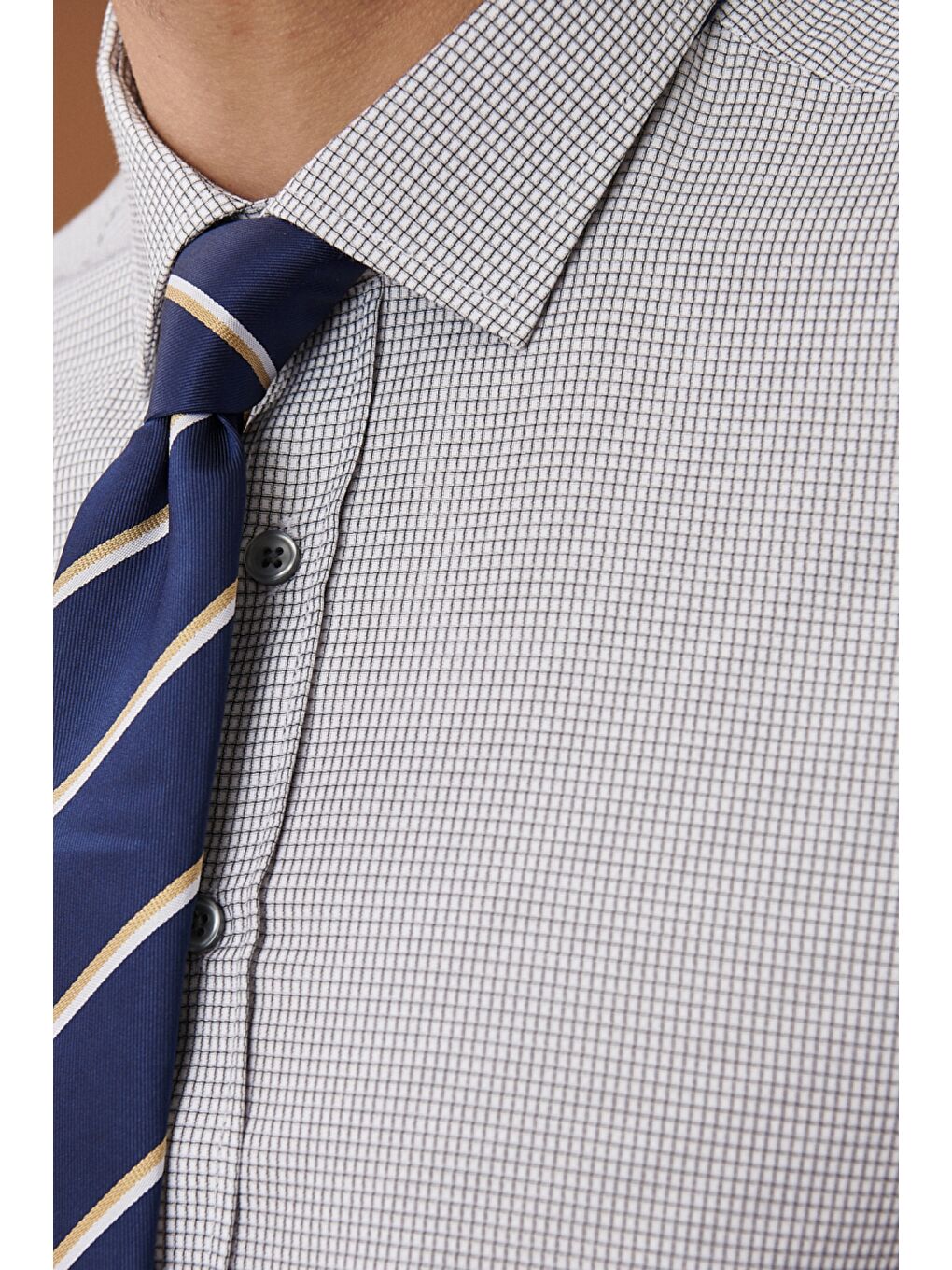 Erkek Beyaz-Siyah Slim Fit Dar Kesim Klasik Yaka Armürlü Beyaz-Siyah Gömlek-2