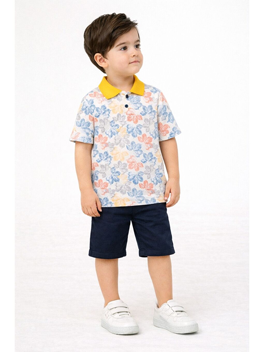 Sarı Yaprak Desenli Belden Ayarlanabilir Kısa Kollu Şortlu 2'li Takım Çocuk ve Bebek Giyim