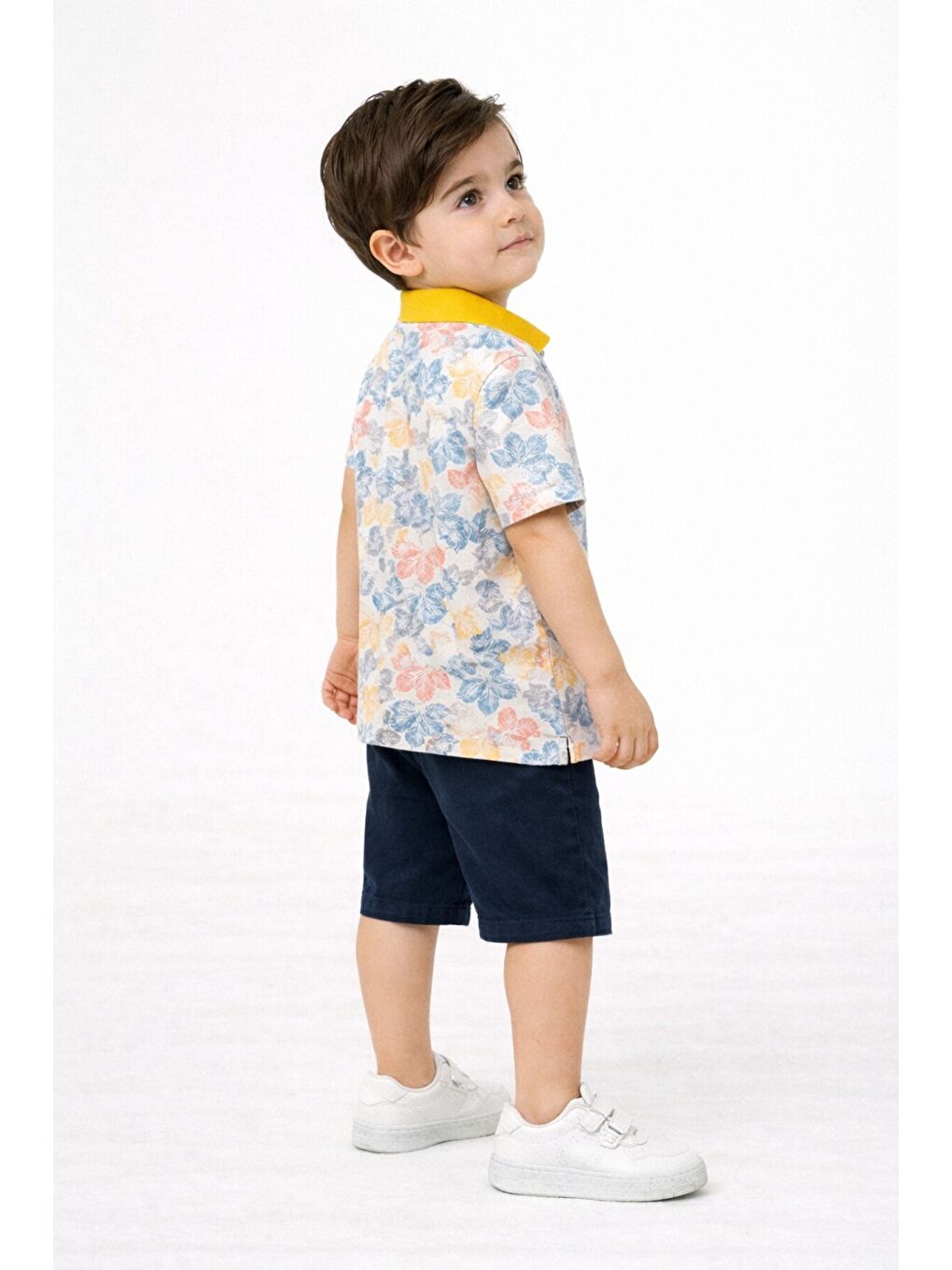 Sarı Yaprak Desenli Belden Ayarlanabilir Kısa Kollu Şortlu 2'li Takım Çocuk ve Bebek Giyim-1