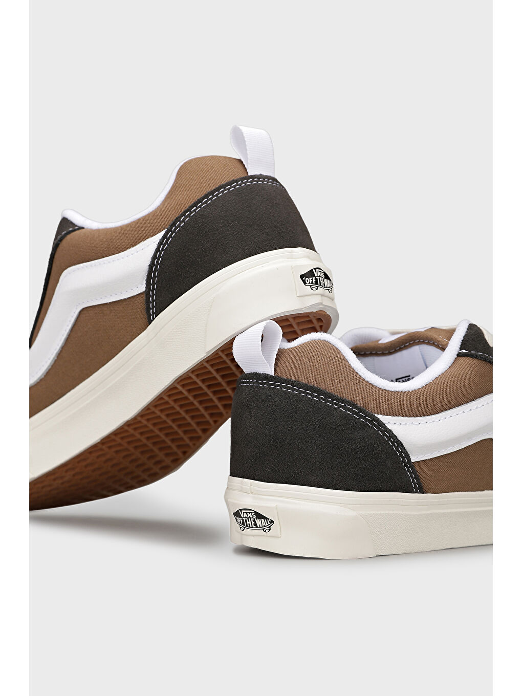 Kahverengi Knu Skool Deri Logolu Sneaker Ayakkabı VN000D22BW21-5