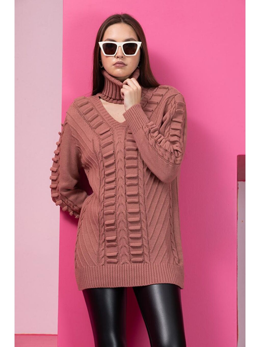 Pembe Kadın Önü Yığmalı Triko Kazak