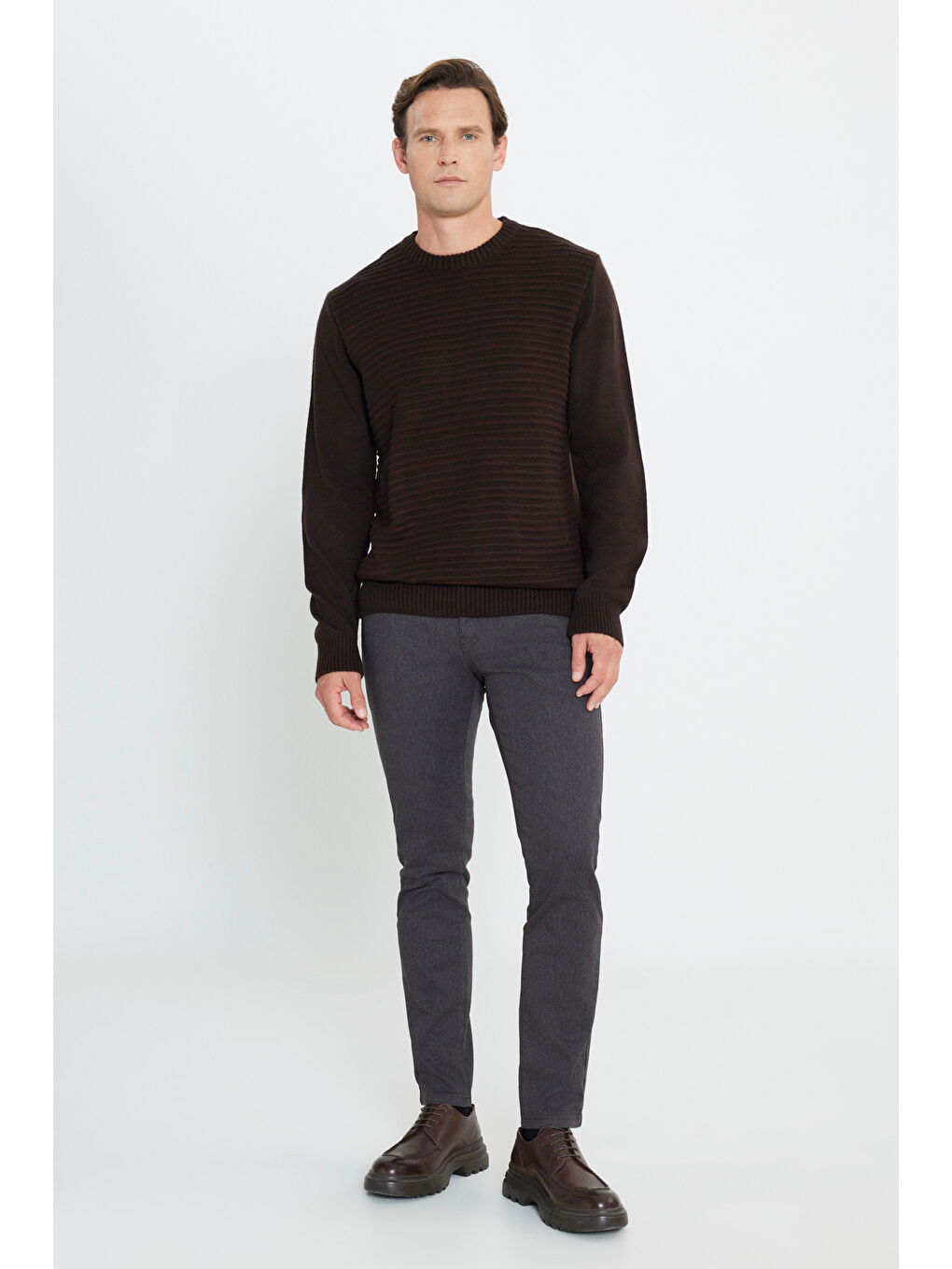 Kahverengi Erkek Kahve-Bordo Standart Fit Normal Kesim Bisiklet Yaka Desenli Triko Kazak-1