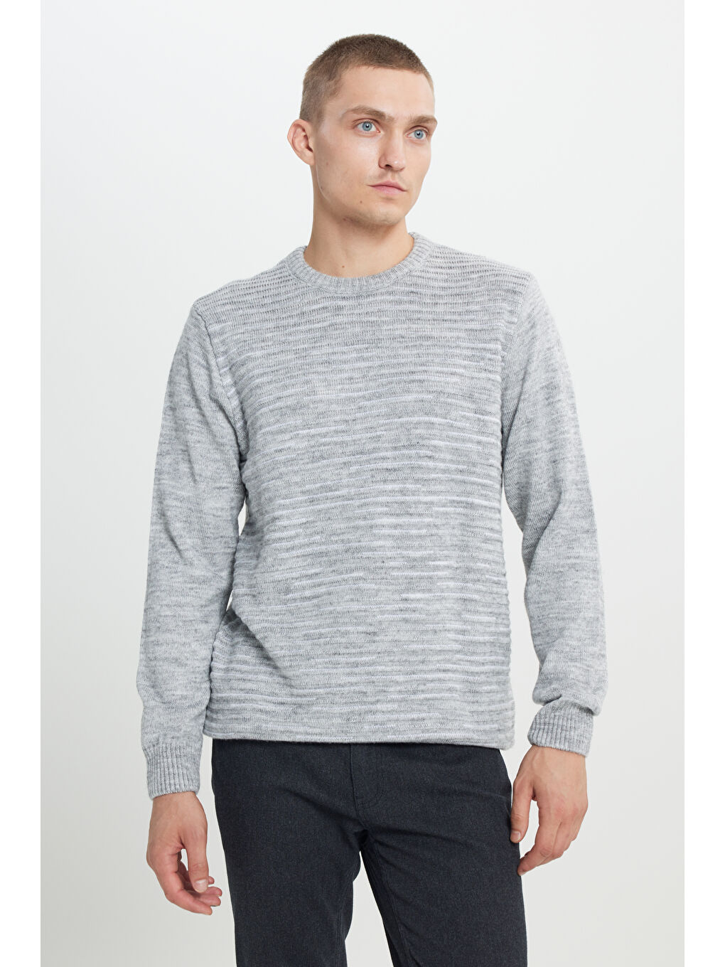 Erkek Kemik-Gri Melanj Standart Fit Normal Kesim Bisiklet Yaka Desenli Triko Kazak