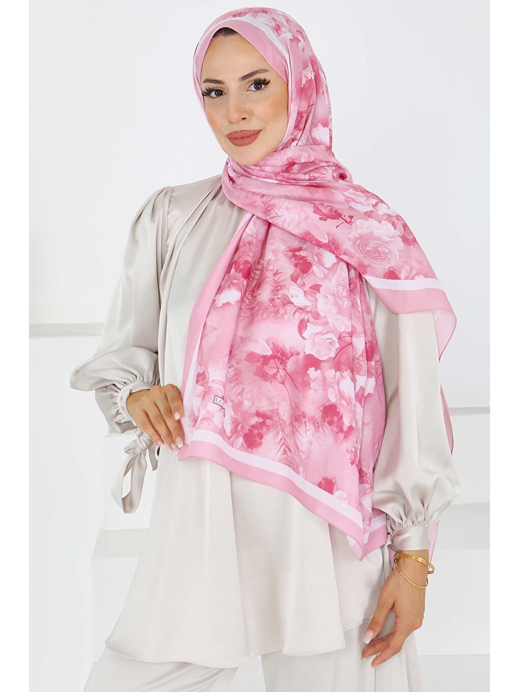 Flower Serisi Rose Garden Desenli Şal Pembe - 27595-2