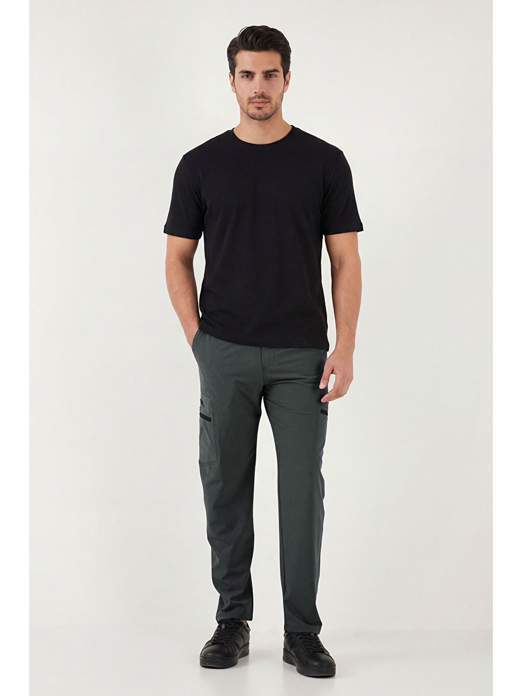 Gri Normal Kalıp Lastikli Bel Su İtici Düz Paça Trekking ve Kurye Pantolon 693288-1