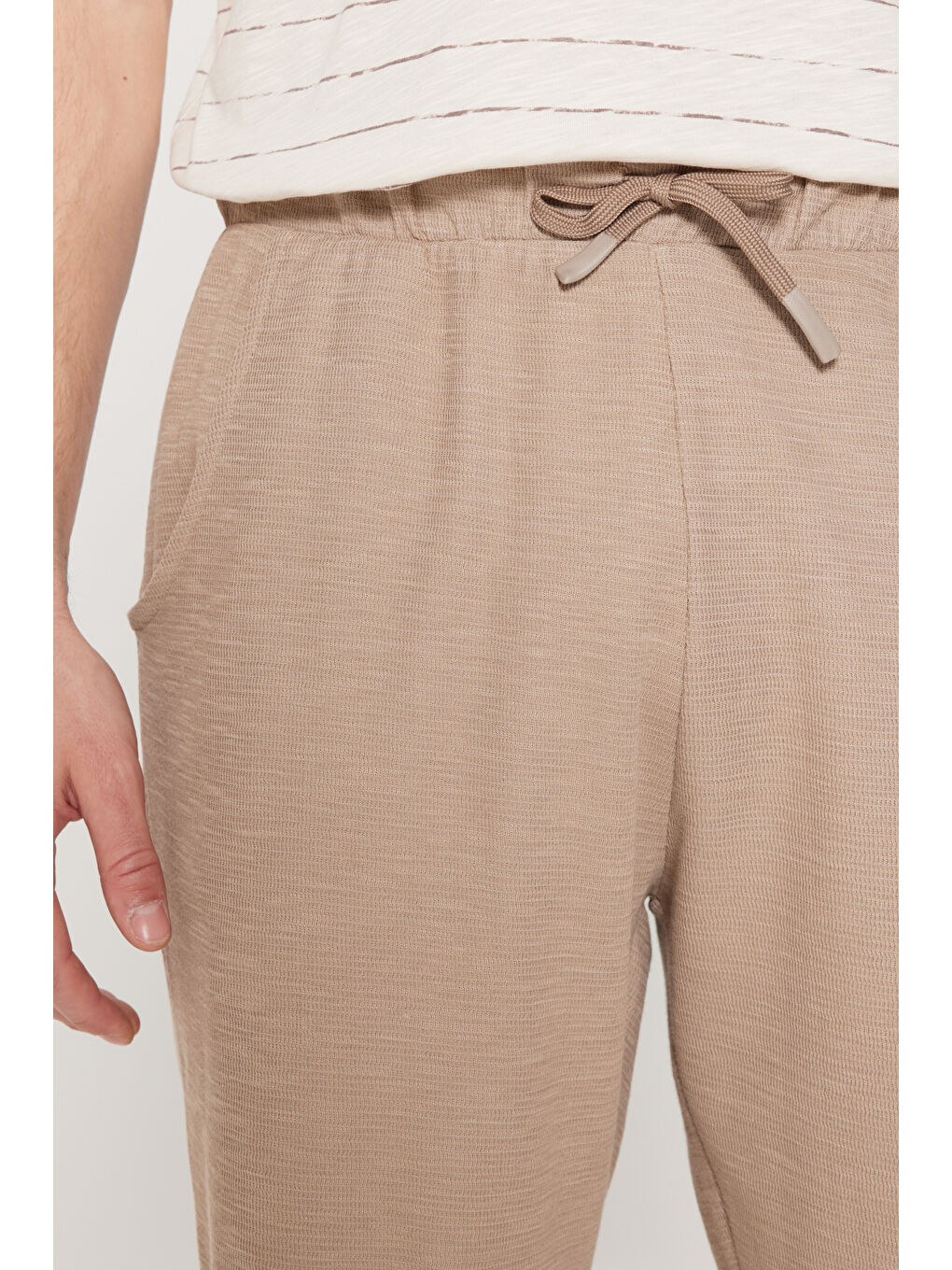 Erkek Bej-Kahve Standart Fit Normal Kesim Bisiklet Yaka Pamuklu Çizgili Pijama Takımı-2