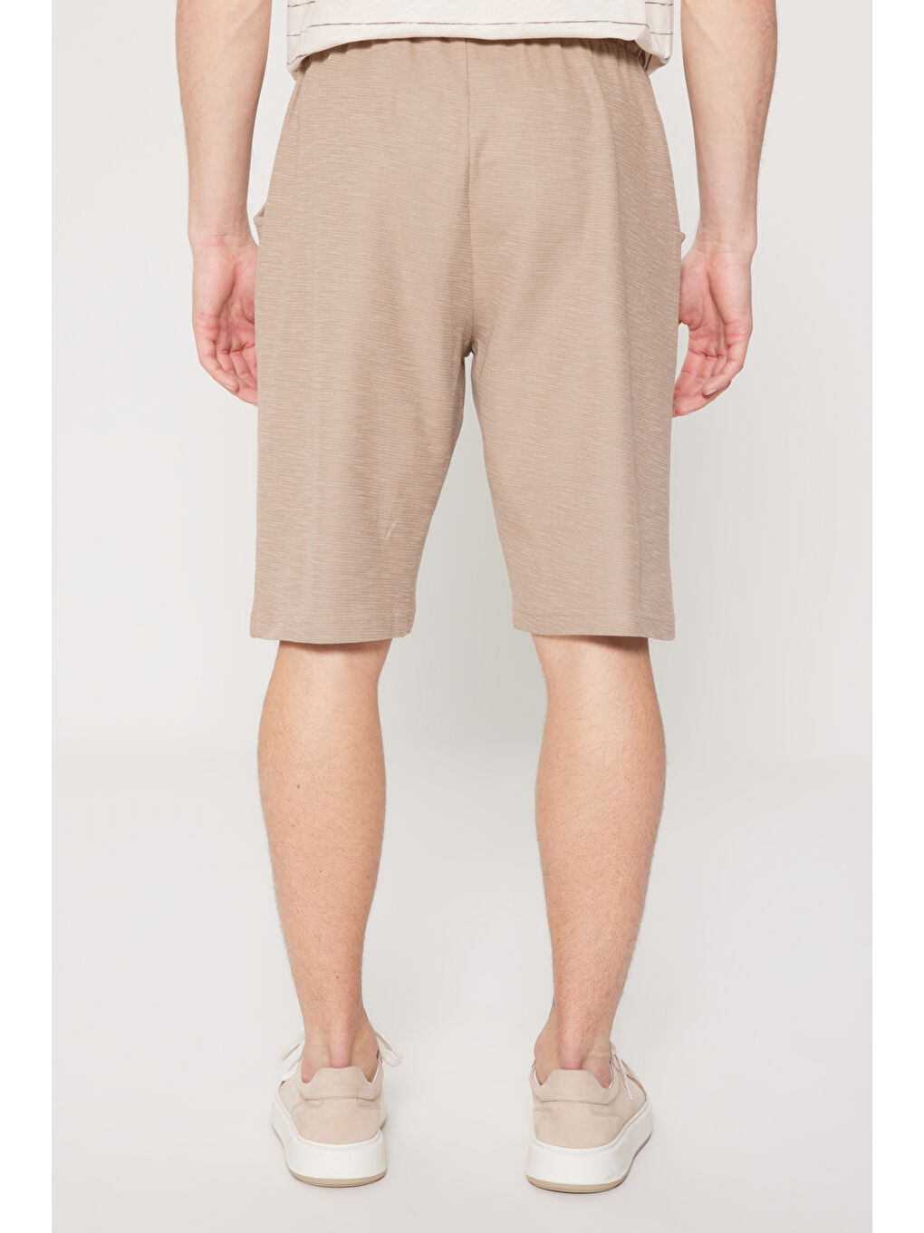 Erkek Bej-Kahve Standart Fit Normal Kesim Bisiklet Yaka Pamuklu Çizgili Pijama Takımı-3