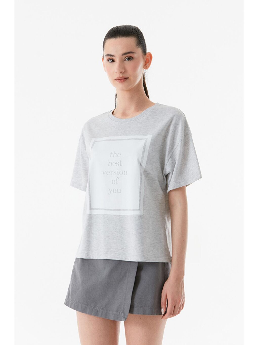 Gri Baskılı Bisiklet Yaka Tişört-1