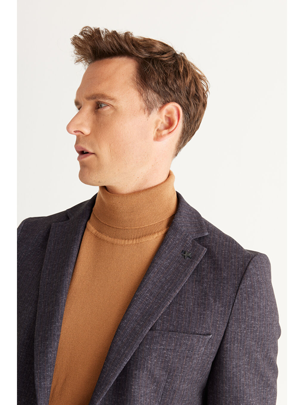 Erkek Antrasit-Kahverengi Slim Fit Dar Kesim Mono Yaka Çizgili Takım Elbise-2