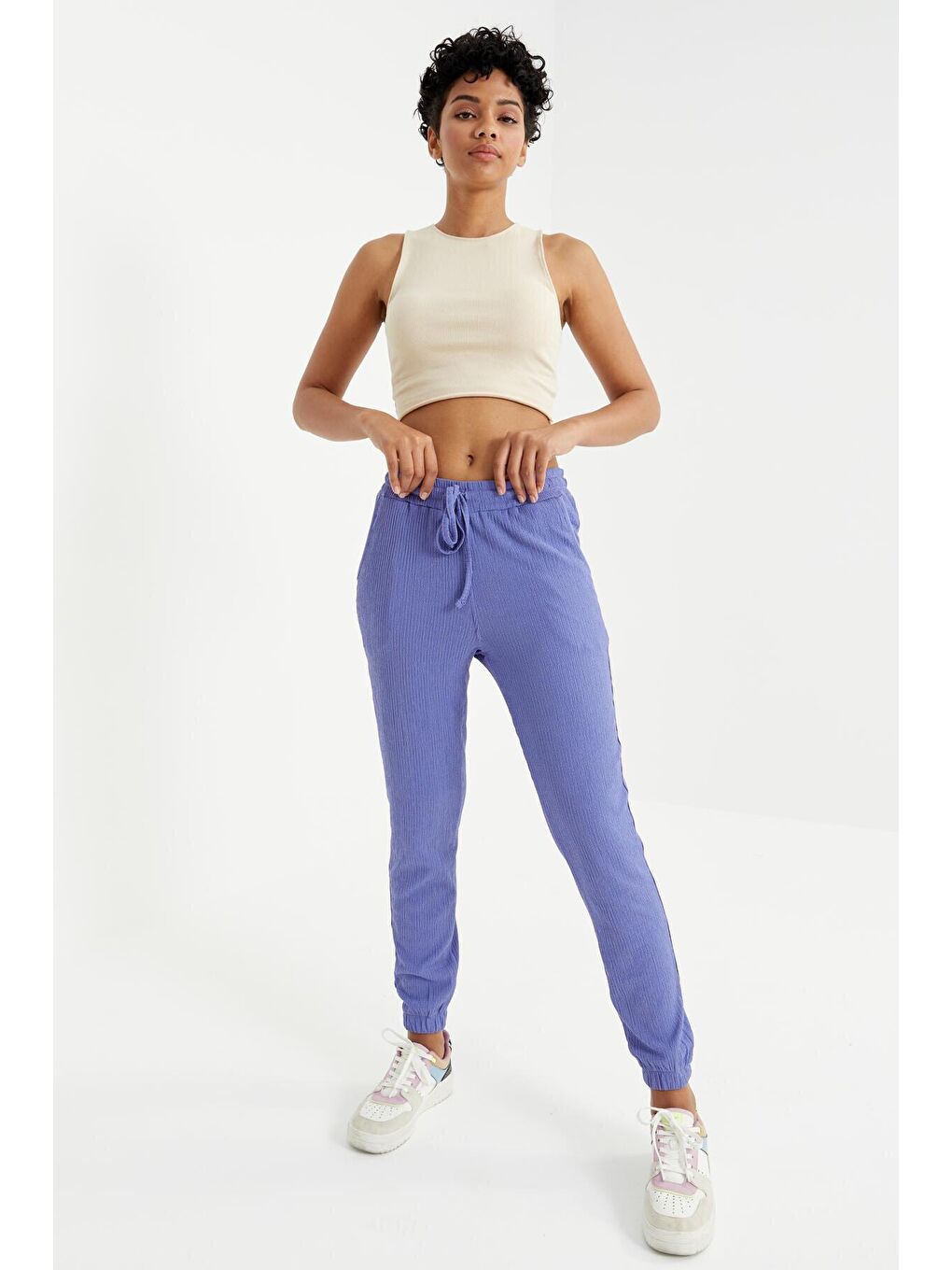 Mor Eflatun Bel Büzgülü Bağcıklı Jogger Bürümcük Kumaş Kadın Eşofman Alt - 94620-2