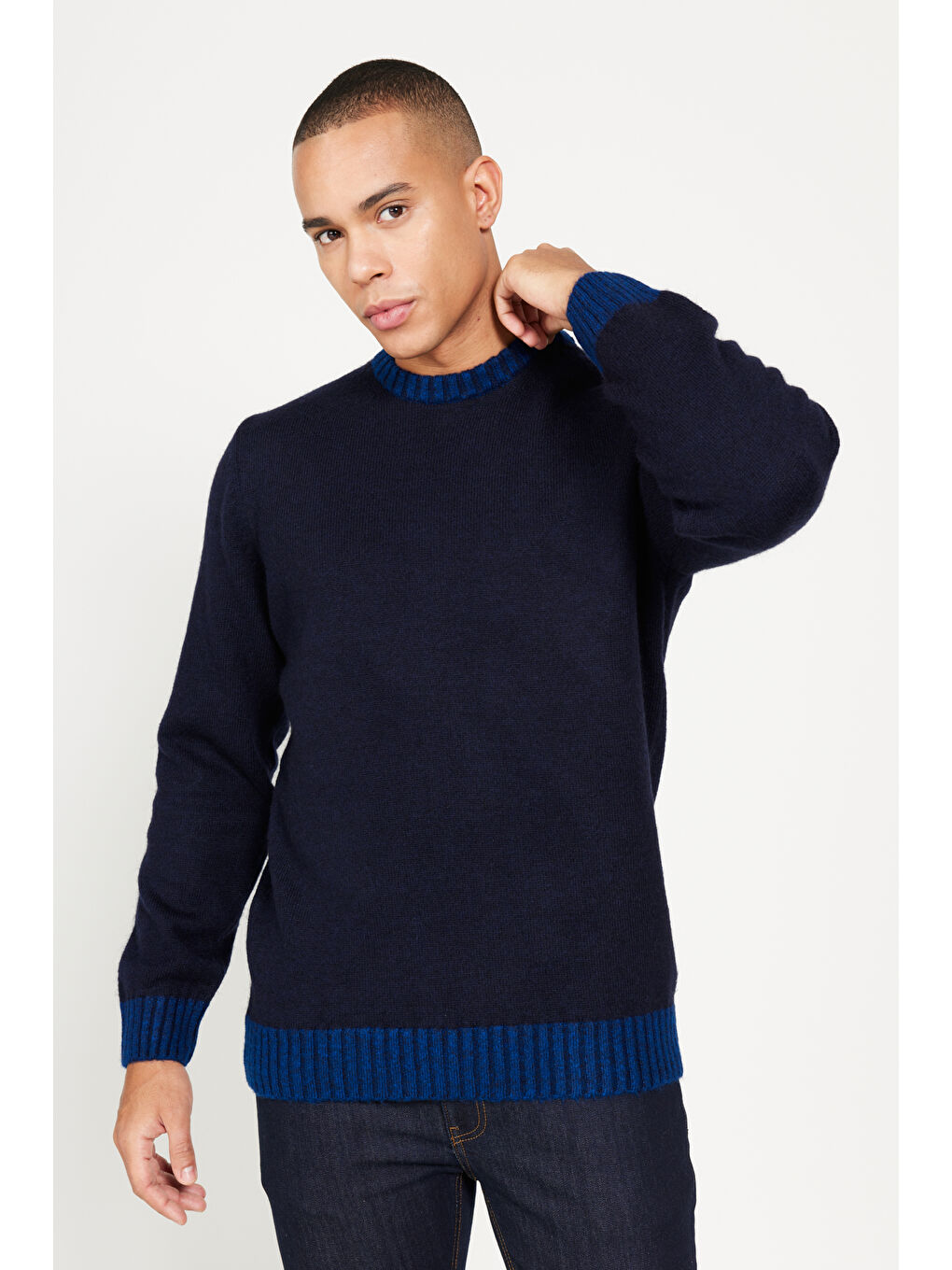 Erkek Lacivert-Saks Standart Fit Normal Kesim Bisiklet Yaka Triko Kazak-2