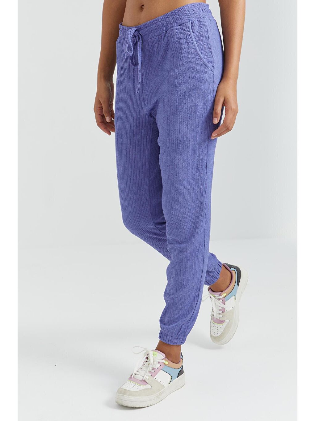 Mor Eflatun Bel Büzgülü Bağcıklı Jogger Bürümcük Kumaş Kadın Eşofman Alt - 94620-3