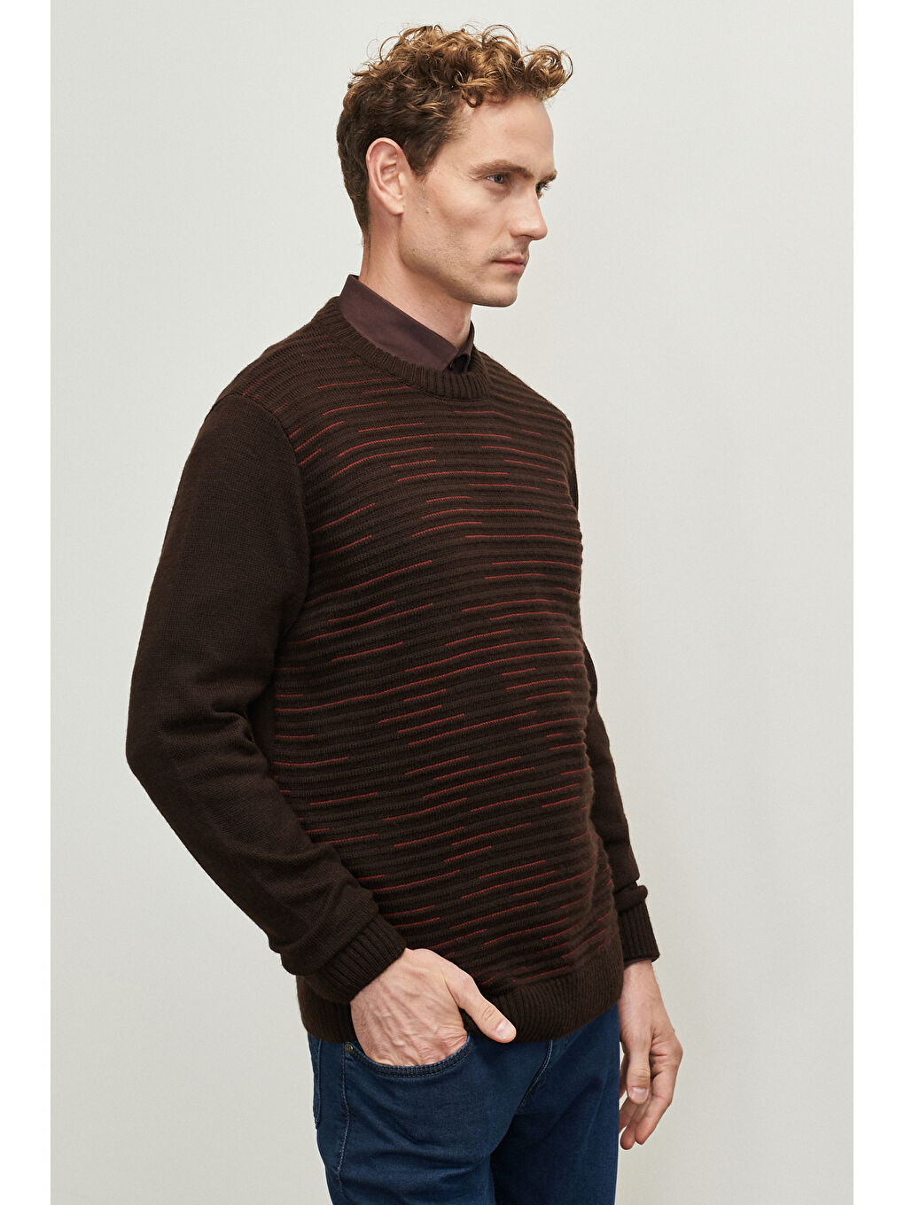 Kahverengi Erkek Kahve-Bordo Standart Fit Normal Kesim Bisiklet Yaka Dokulu Desenli Triko Kazak-2