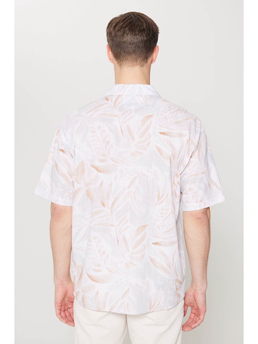 Erkek Bej-Kahve Oversize Fit Geniş Kesim Küba Yaka %100 Pamuk Baskılı Kısa Kollu Gömlek-4