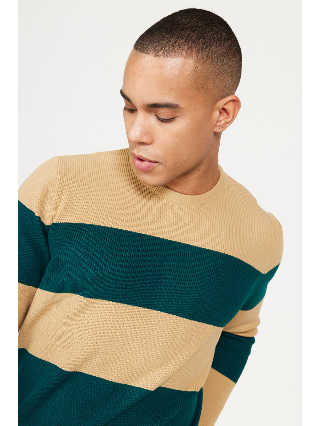 Kahverengi Erkek SUTLU KAHVE-YESIL Anti-Pilling Tüylenme Yapmayan Standart Fit Normal Kesim Bisiklet Yaka Renk--4