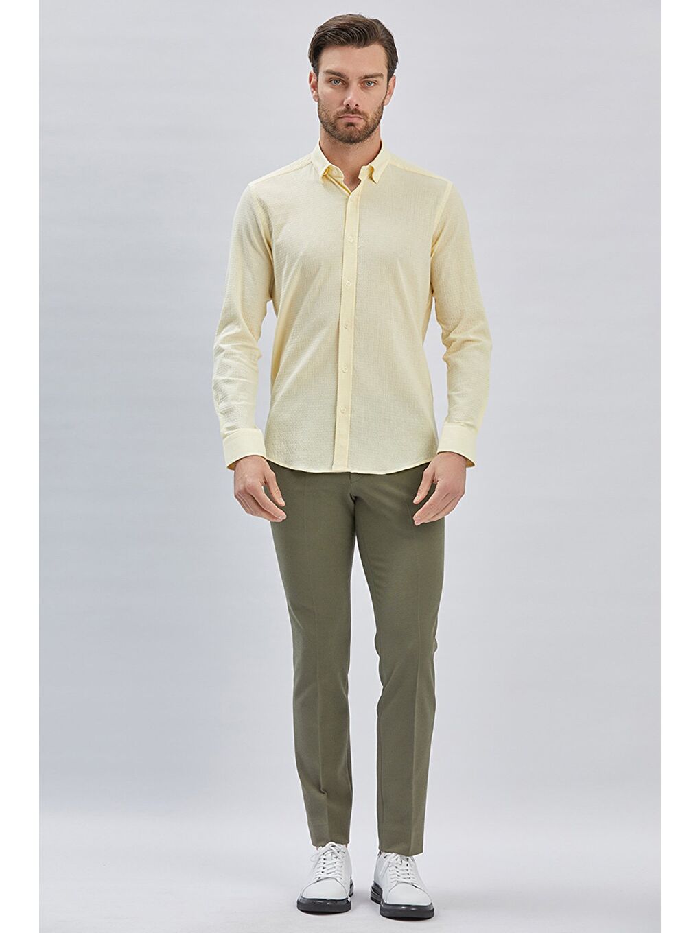 Sarı Uzun Kollu Biritli Yaka Biyeli Pamuklu Elastanlı Casual Slim Fit Dar Kesim Gömlek 1004240232-1