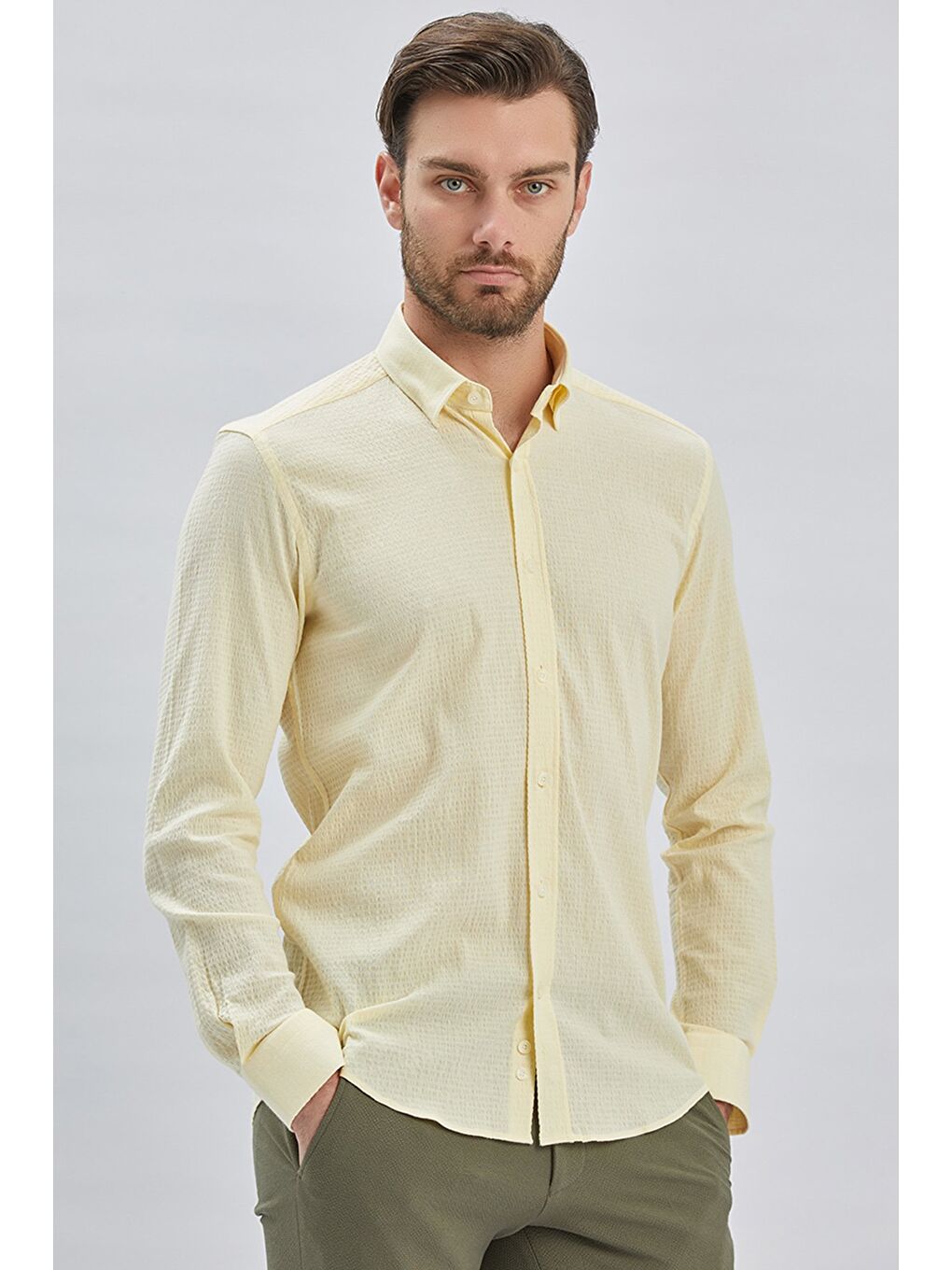 Sarı Uzun Kollu Biritli Yaka Biyeli Pamuklu Elastanlı Casual Slim Fit Dar Kesim Gömlek 1004240232-3