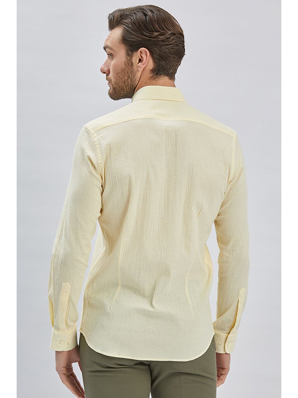 Sarı Uzun Kollu Biritli Yaka Biyeli Pamuklu Elastanlı Casual Slim Fit Dar Kesim Gömlek 1004240232-6