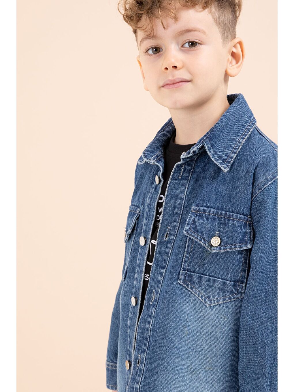 Koyu Mavi Düğmeli Jean Ceketli Pantolonlu Erkek Çocuk 3lü Takım 23629-4