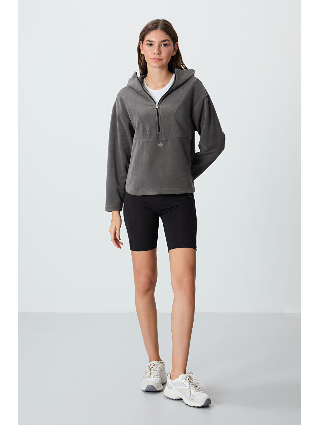 Koyu Gri Kalın Yumuşak Dokulu Kapüşonlu Oversize Nakışlı Polar Kadın Sweatshirt  97286-3