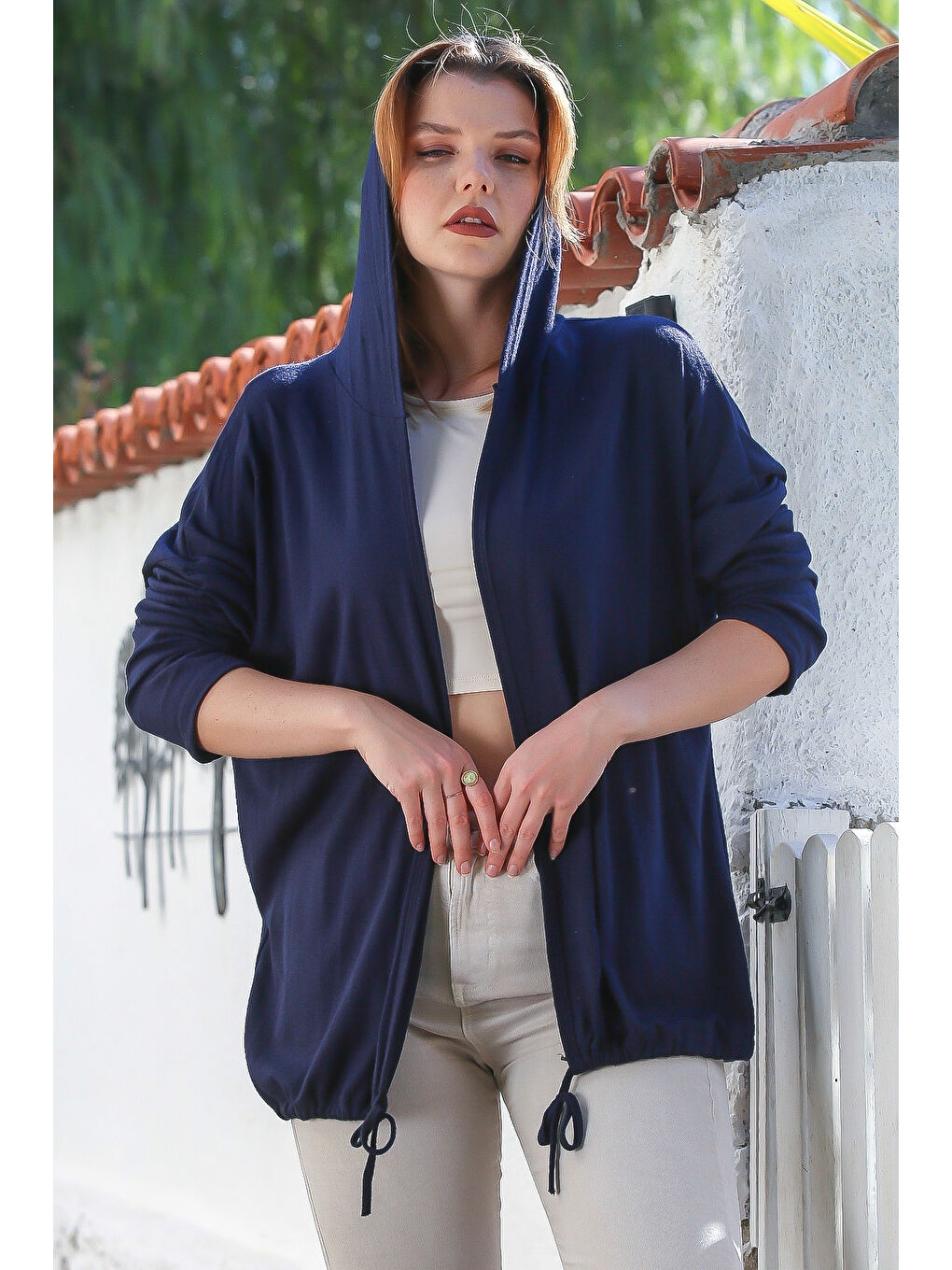 İtalyan Lacivert Kapüşonlu Uzun Kol Kapamasız Etek Ucu Bağlamalı Casual Triko Hırka 67 72