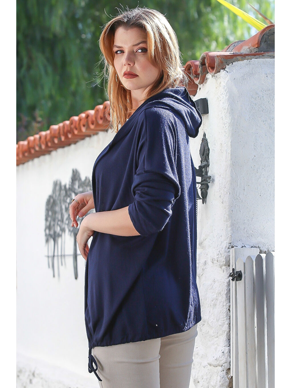 İtalyan Lacivert Kapüşonlu Uzun Kol Kapamasız Etek Ucu Bağlamalı Casual Triko Hırka 67 72-5