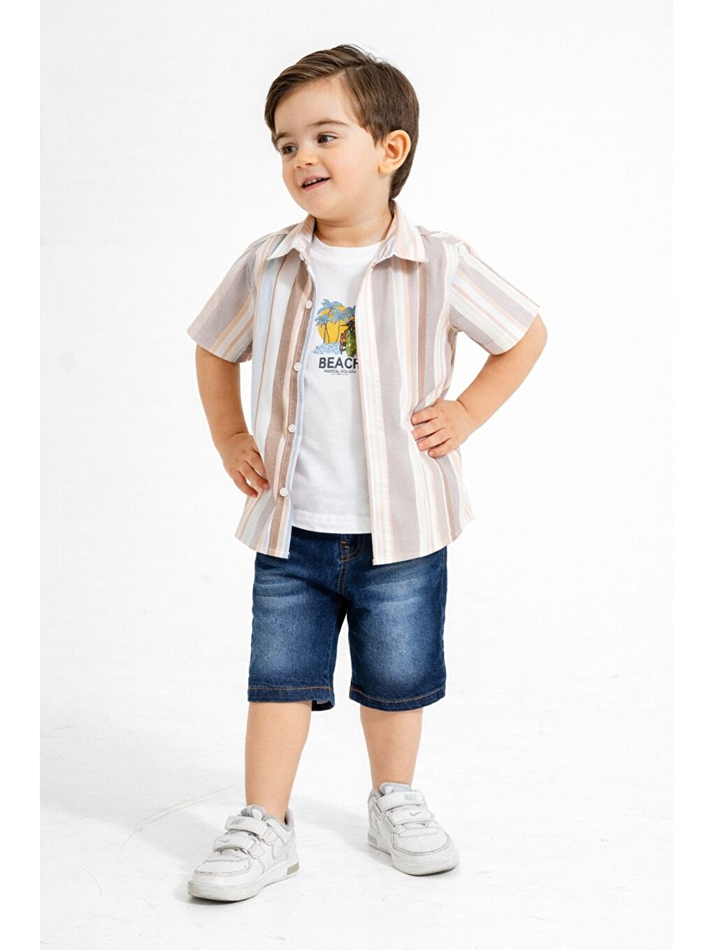 Kahverengi Tarz Gömlekli Çizgili Belden Ayarlanabilir Kısa Kollu Şortlu 3'lü Takım Çocuk ve Bebek Giyim Öz-2