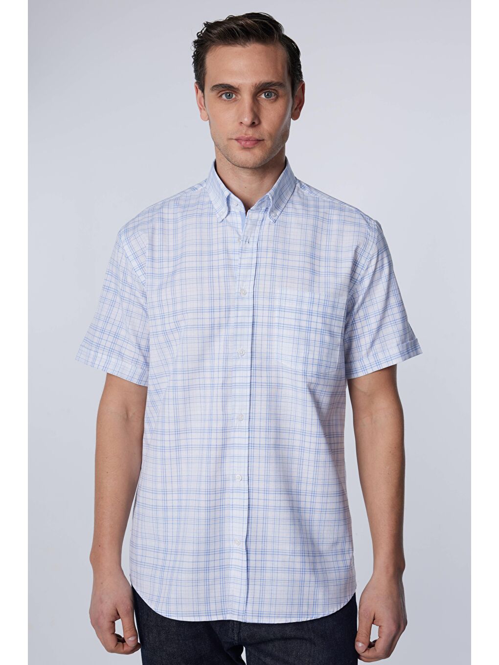 Karışık Erkek Regular Fit Klasik Kesim Pamuklu Tek Cepli Ekoseli Düğmeli Yaka Gömlek-1